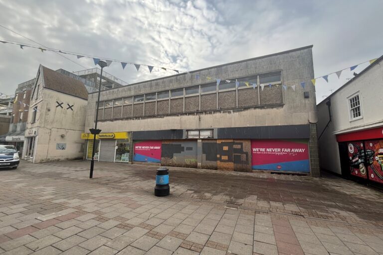 97 Montague Street, Worthing