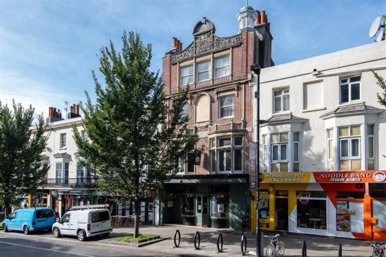 59 Queens Road, Brighton