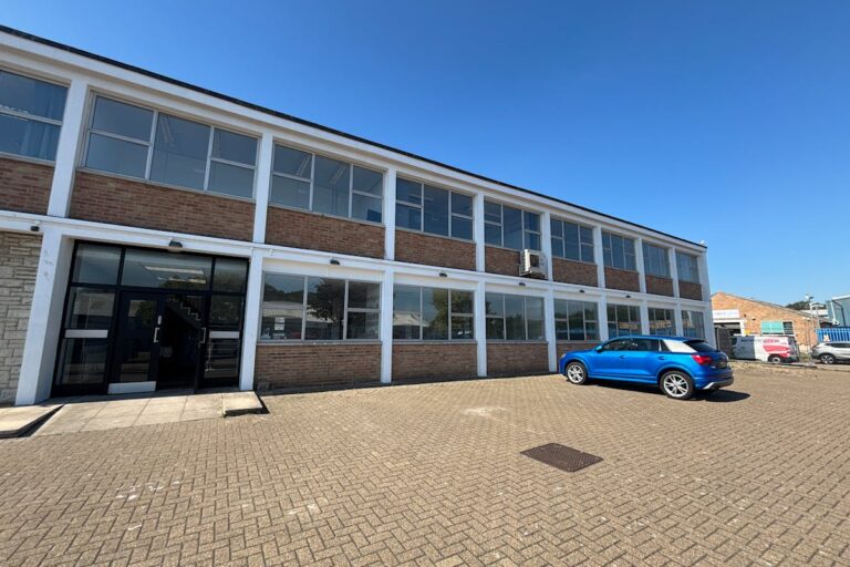 Unit F, Brookside Avenue, Littlehampton