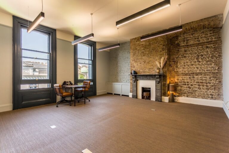 83 Queens Road, Brighton