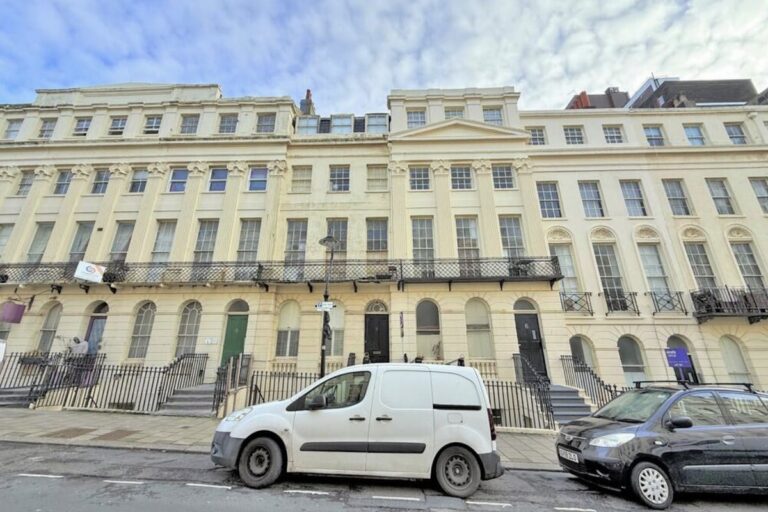 Flat 7, 7 Oriental Place, Brighton