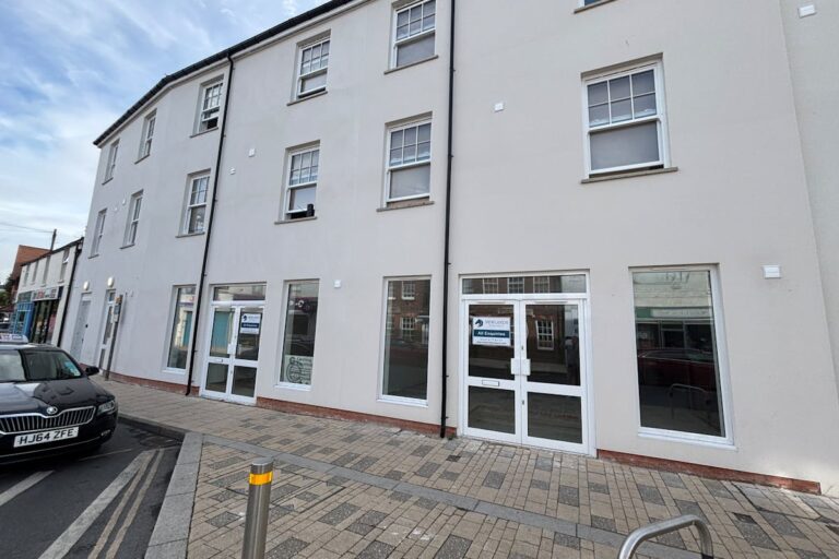 1 Bank House, East Street, Littlehampton